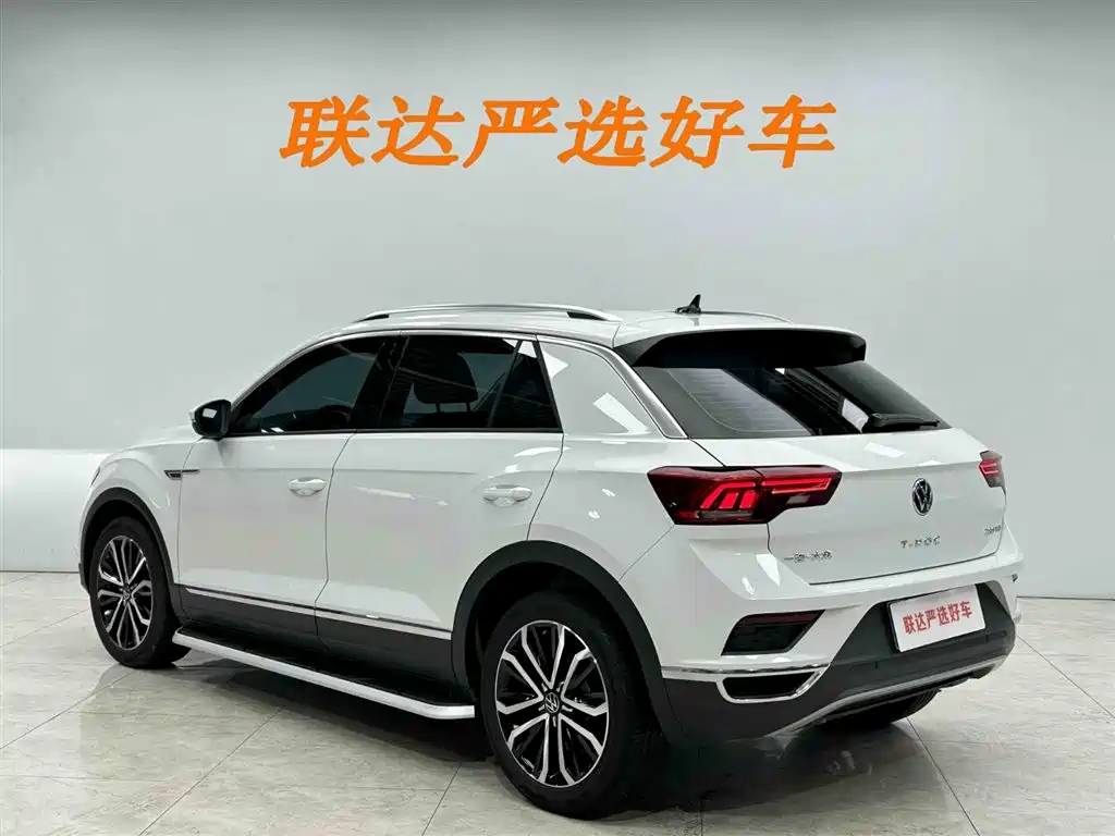 Volkswagen T-Roc 2023 — фото 24