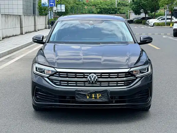 Volkswagen Sagitar 2024