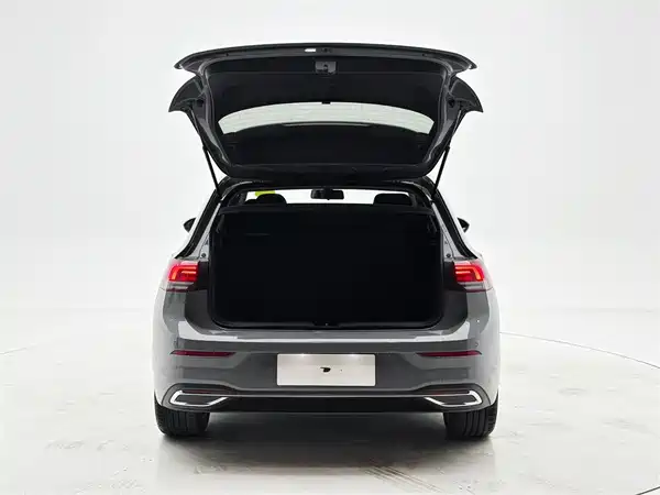 Volkswagen Golf 2022