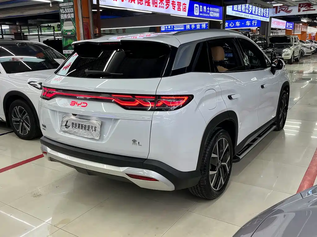 BYD Song L DM-i 2025 — фото 6