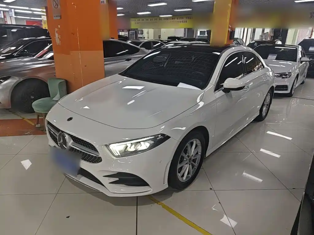 Mercedes-Benz A-Class 2022 — фото 1