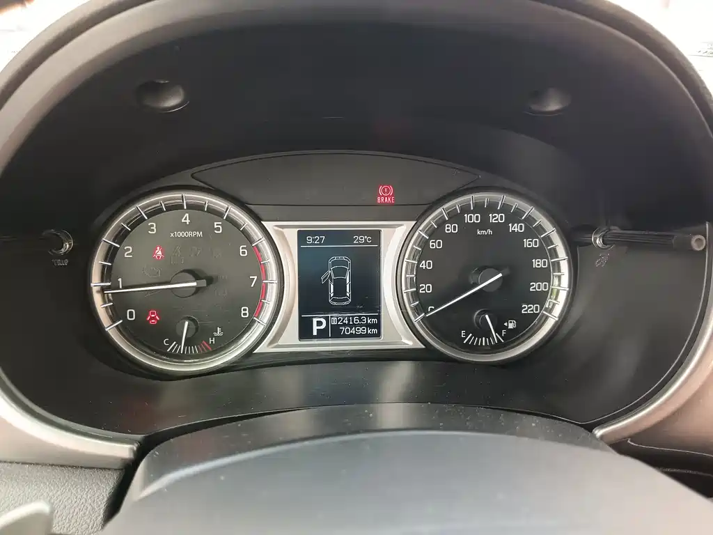 Suzuki Vitara 2016 — фото 10