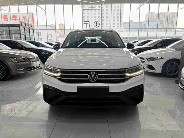 Volkswagen Tiguan L 2023