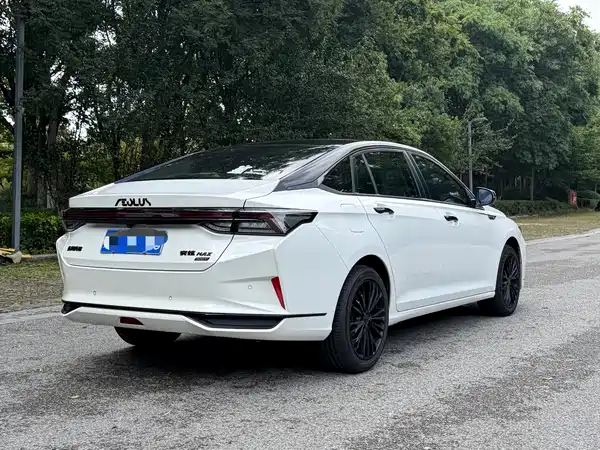 Dongfeng Yixuan MAX 2022