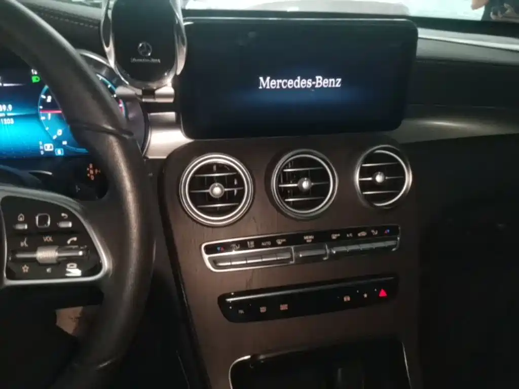 Mercedes-Benz GLC 2020 — фото 13