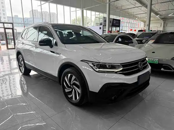 Volkswagen Tiguan L 2023