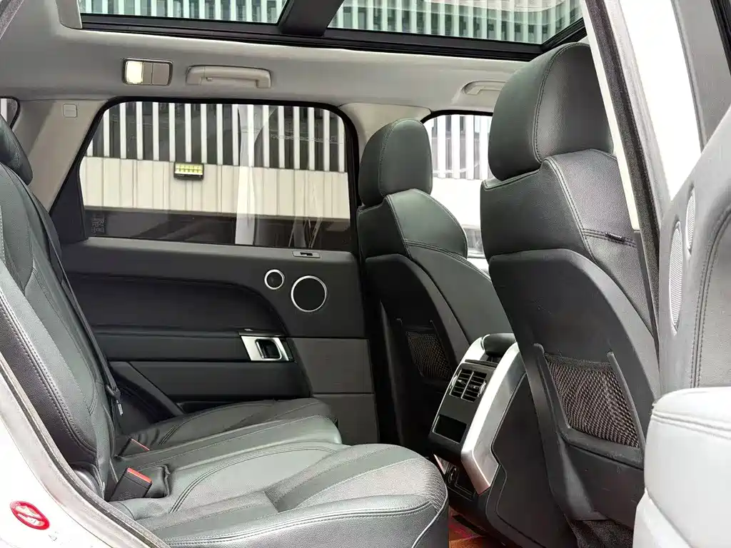 Land Rover Sport 2016