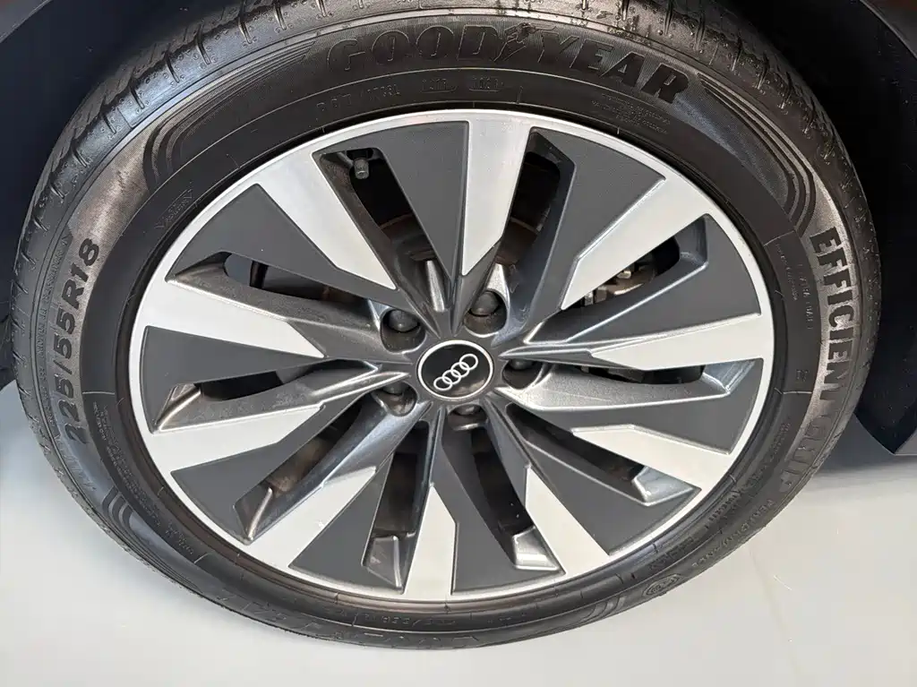 Audi A6L 2022 — фото 25
