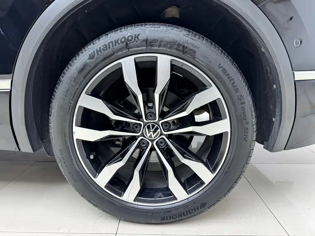Volkswagen Tiguan L 2021 — фото 14
