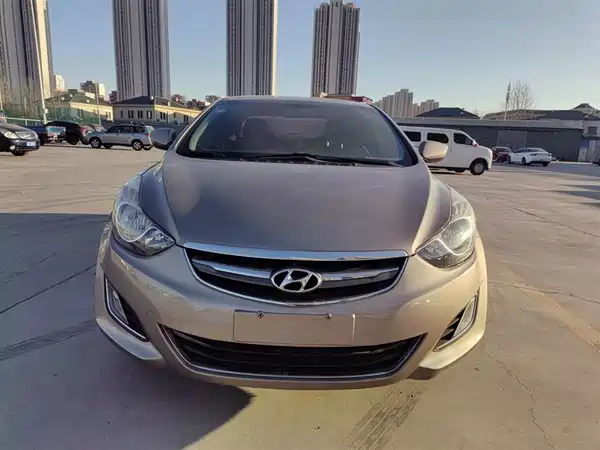 Hyundai Elantra Langdong 2015