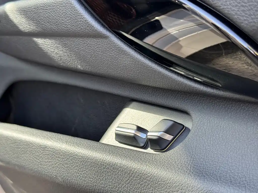 BMW 3 Series 2017 — фото 22