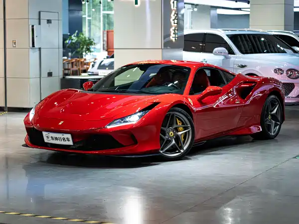 Ferrari F8 2022