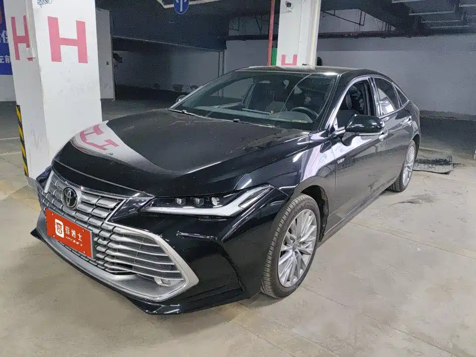 Toyota Avalon 2025 — фото 1