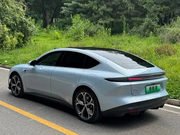 NIO ET5 2023