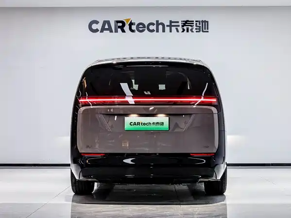 Li Auto MEGA 2025