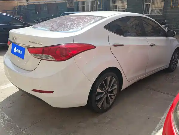 Hyundai Elantra Langdong 2015