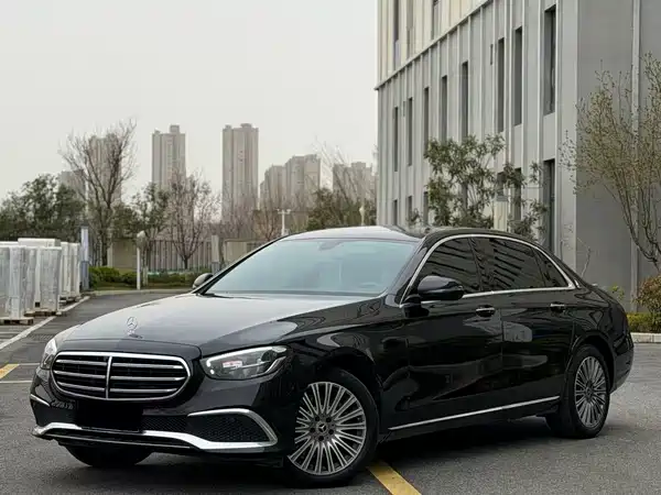 Mercedes-Benz E-Class 2023