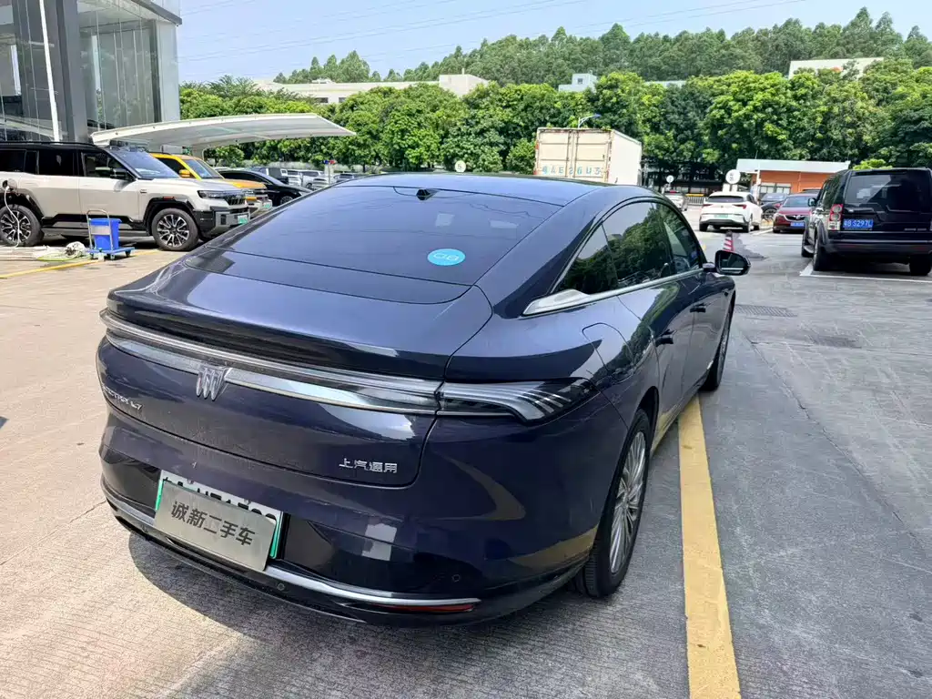 Buick Zhijing L7 2025 — фото 3