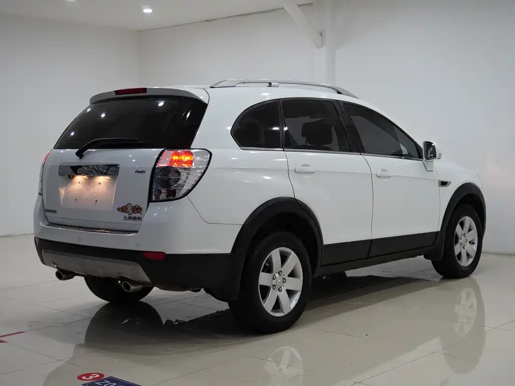 Chevrolet Captiva 2014 — фото 4