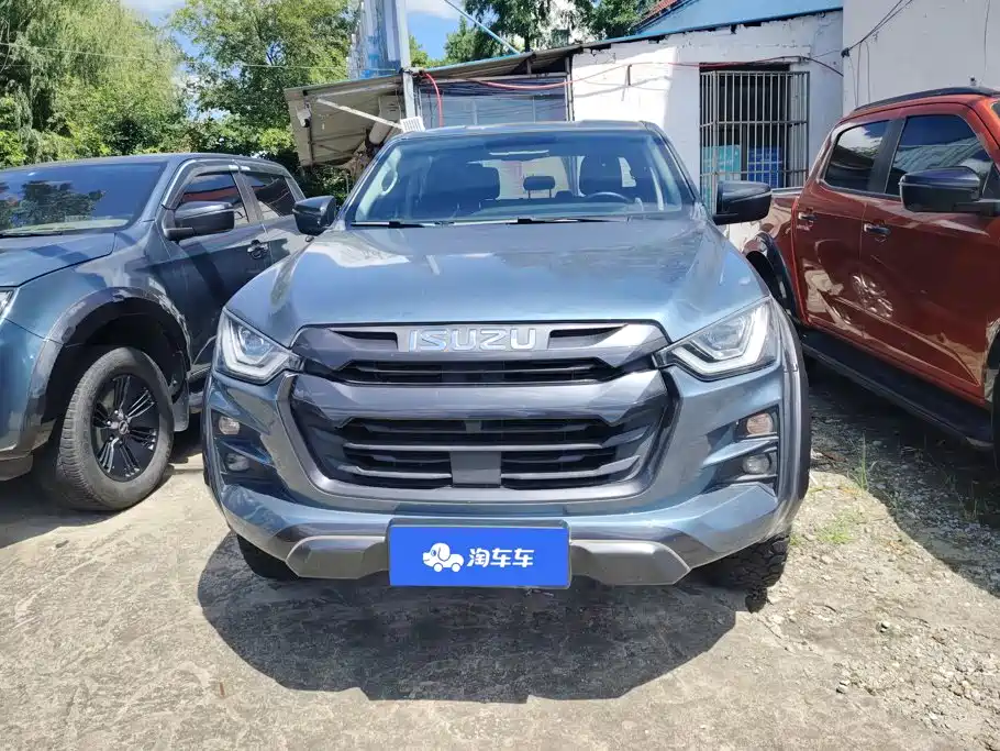 Isuzu D-MAX 2023 — фото 2