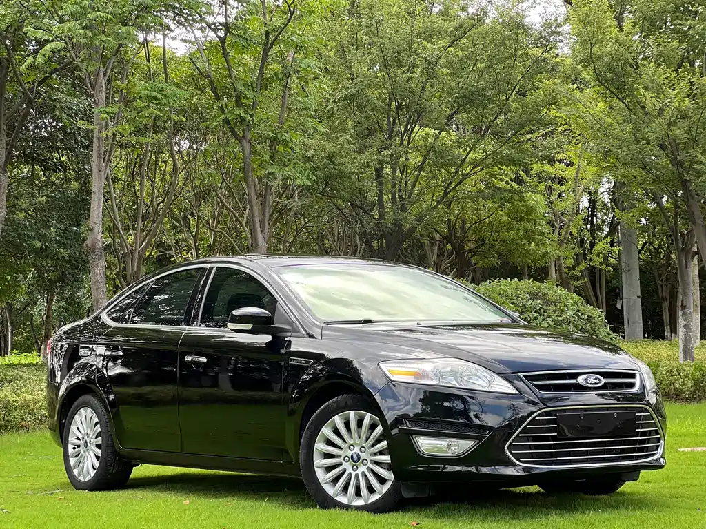 Ford Mondeo-Winning 2013 — фото 13