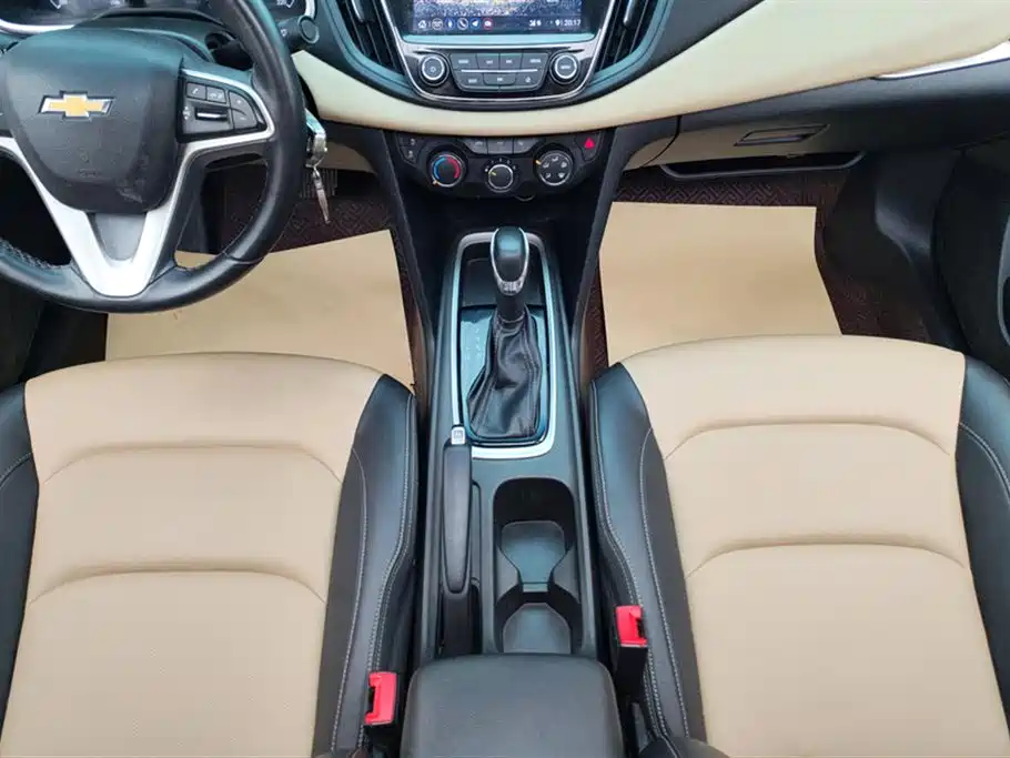 Chevrolet Cruze 2022 — фото 16