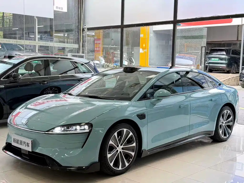 Luxeed Zhijie S7 2025