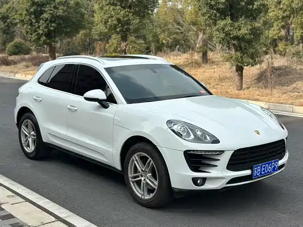Porsche Macan 2016