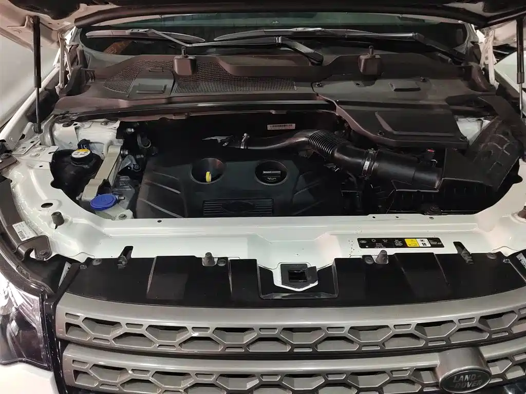Land Rover Discovery Sport 2017 — фото 10
