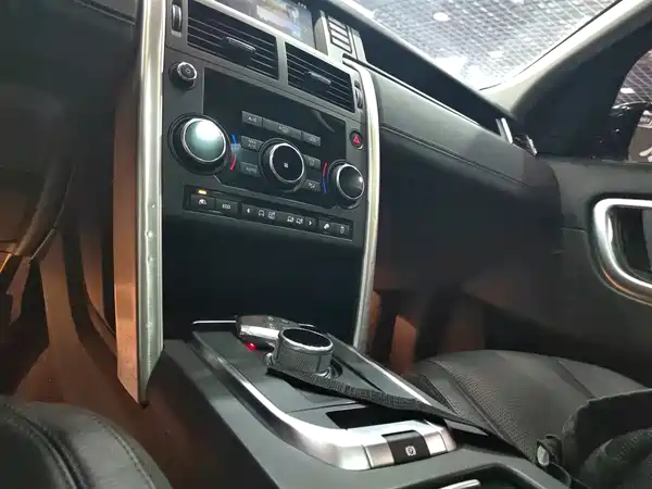 Land Rover Discovery Sport 2016