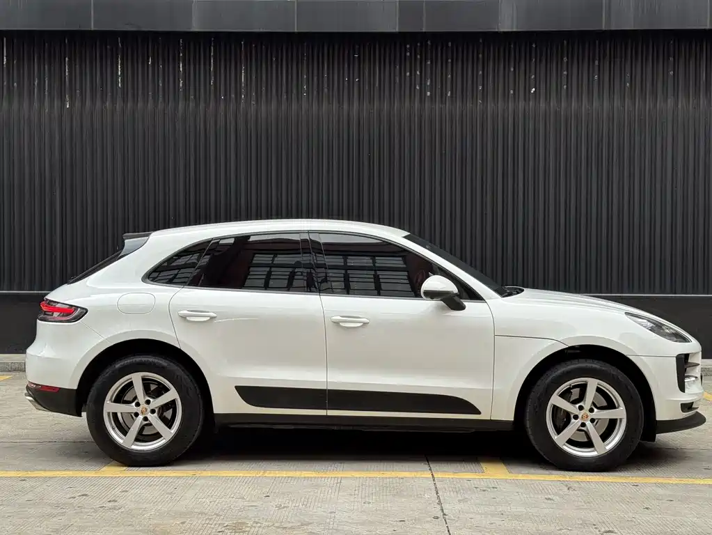 Porsche Macan 2020 — фото 6