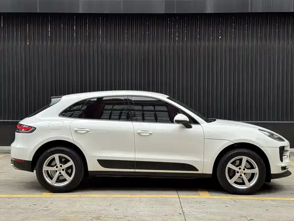 Porsche Macan 2020