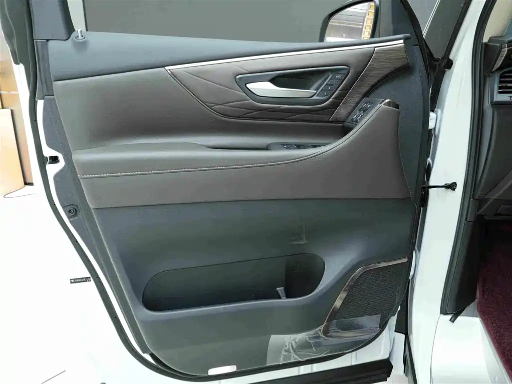 Toyota Alphard 2024 — фото 16