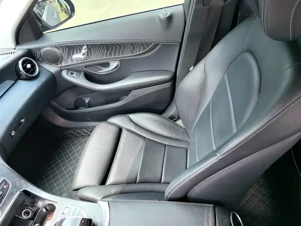 Mercedes-Benz C-Class 2018 — фото 11