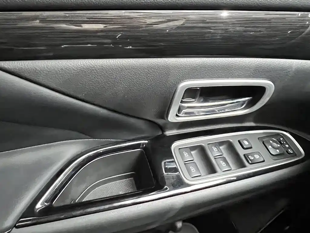 Mitsubishi Outlander 2019 — фото 14