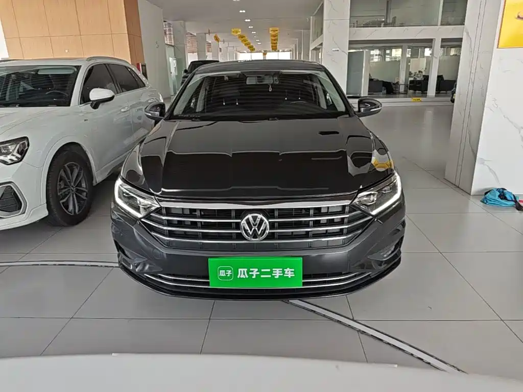 Volkswagen Sagitar 2022