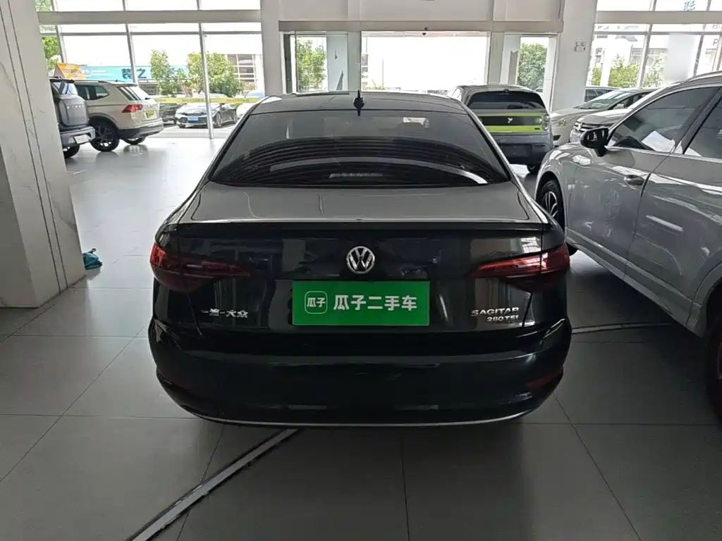 Volkswagen Sagitar 2022