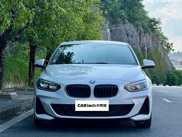 BMW 1 Series 2022