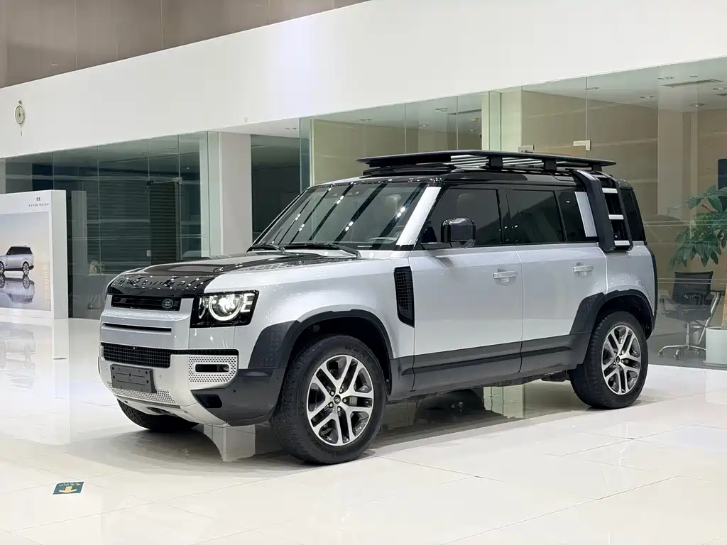 Land Rover Defender 2021 — фото 16