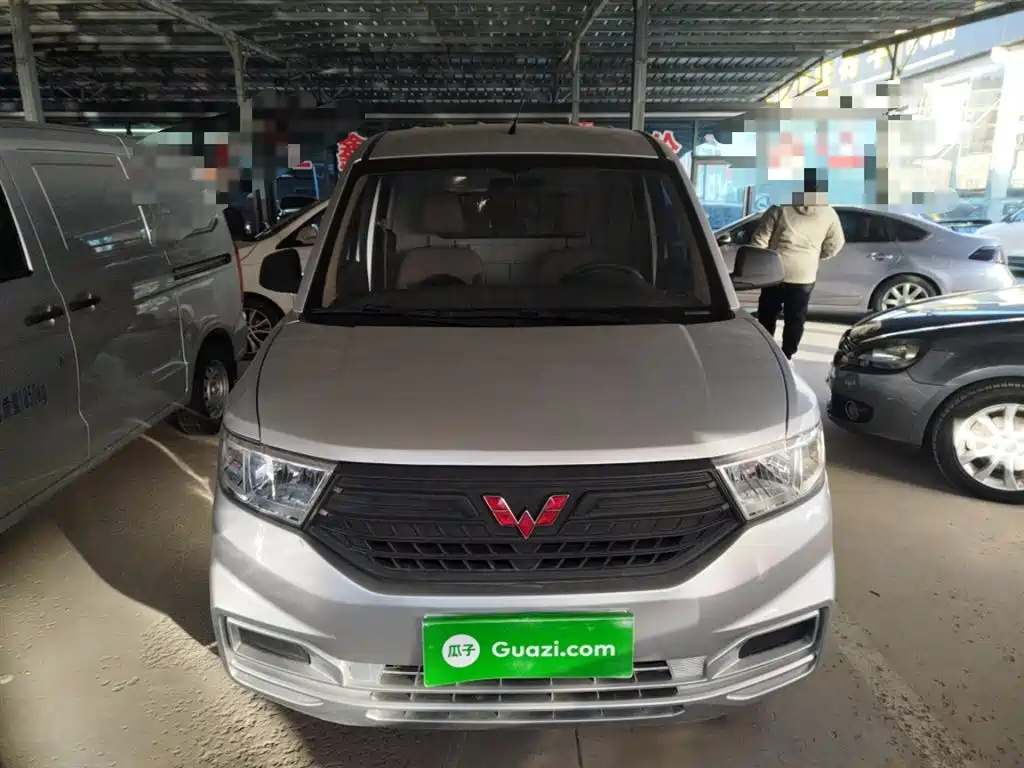 Wuling Hongguang V 2022 — фото 3