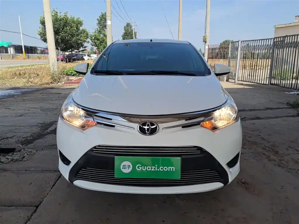 Toyota Vios 2015 — фото 3