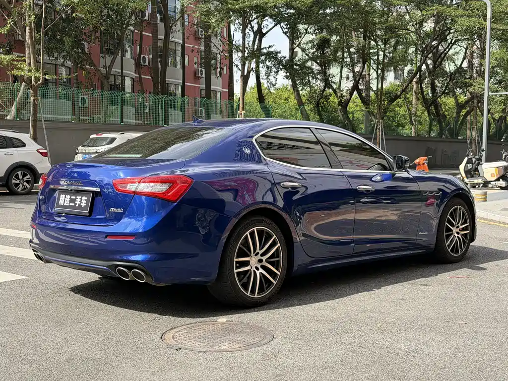 Maserati Ghibli 2020 — фото 8