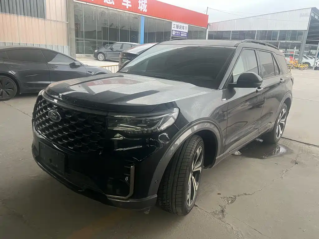 Ford Explorer 2023