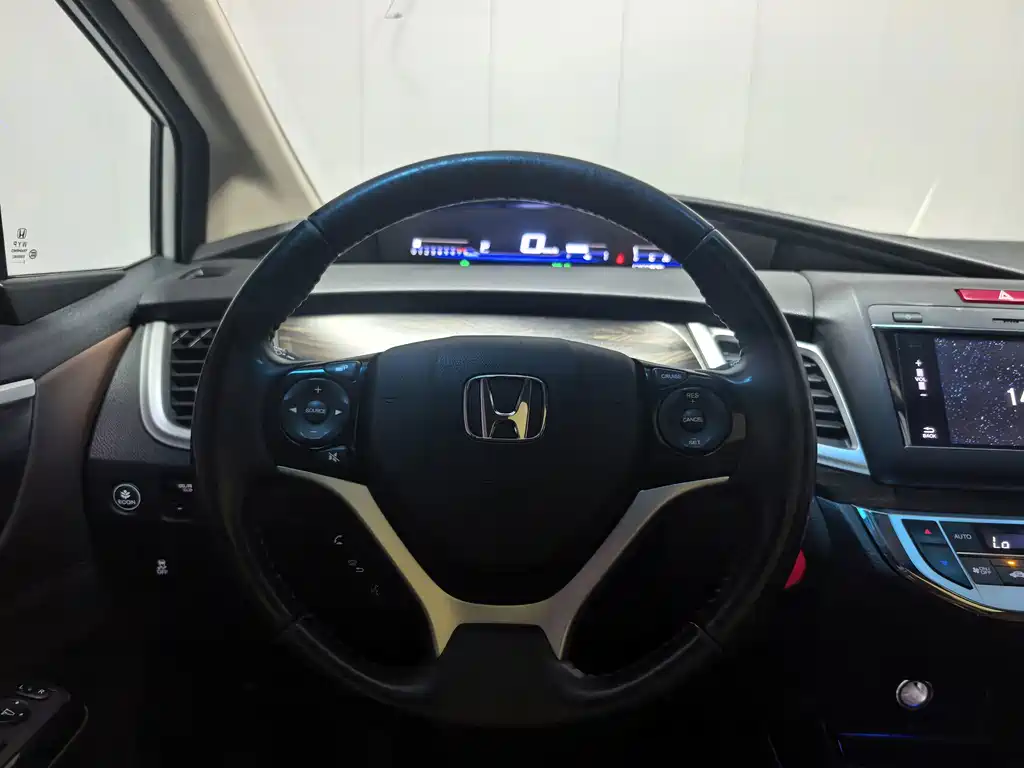 Honda Jade 2017 — фото 13