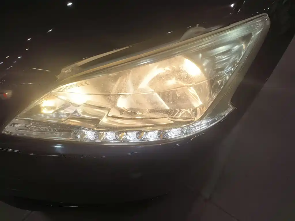 Nissan Sylphy 2015 — фото 19