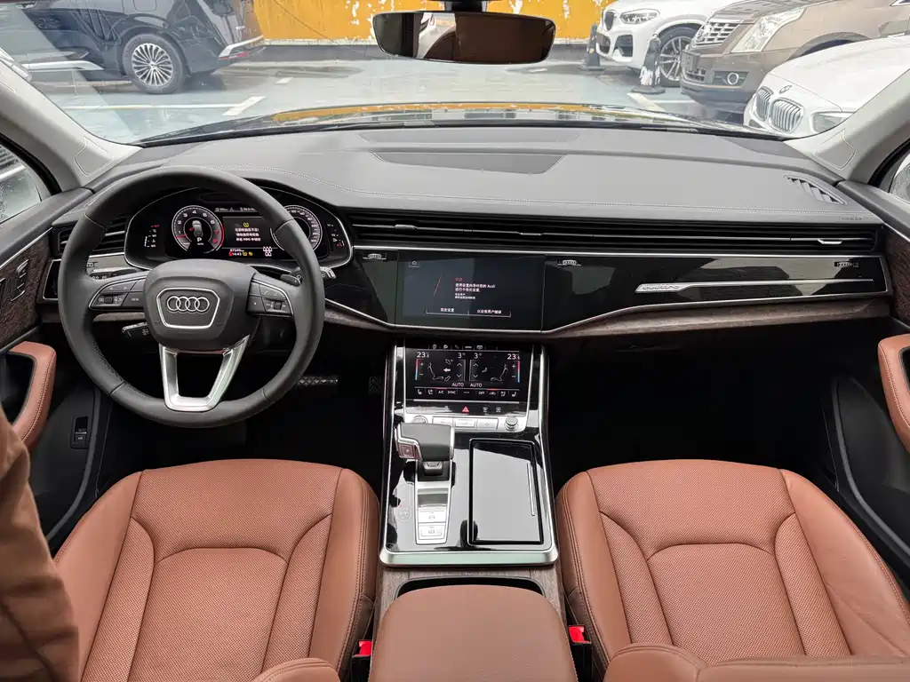 Audi Q7 2023