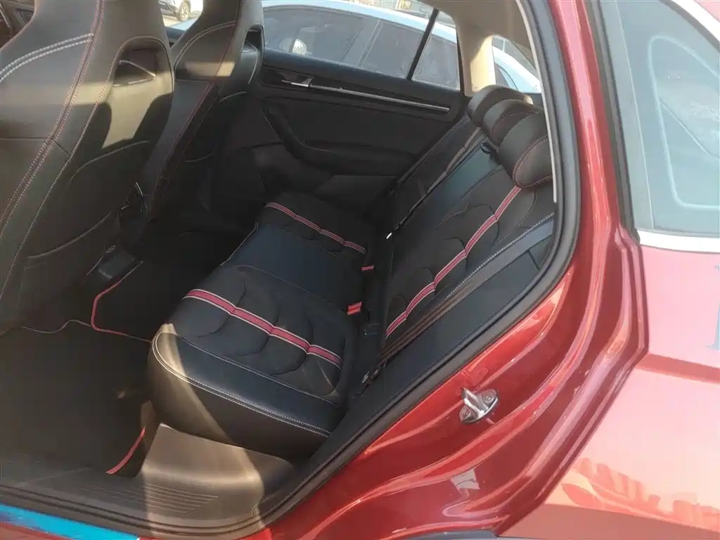 Skoda Kodiaq GT 2020 — фото 14