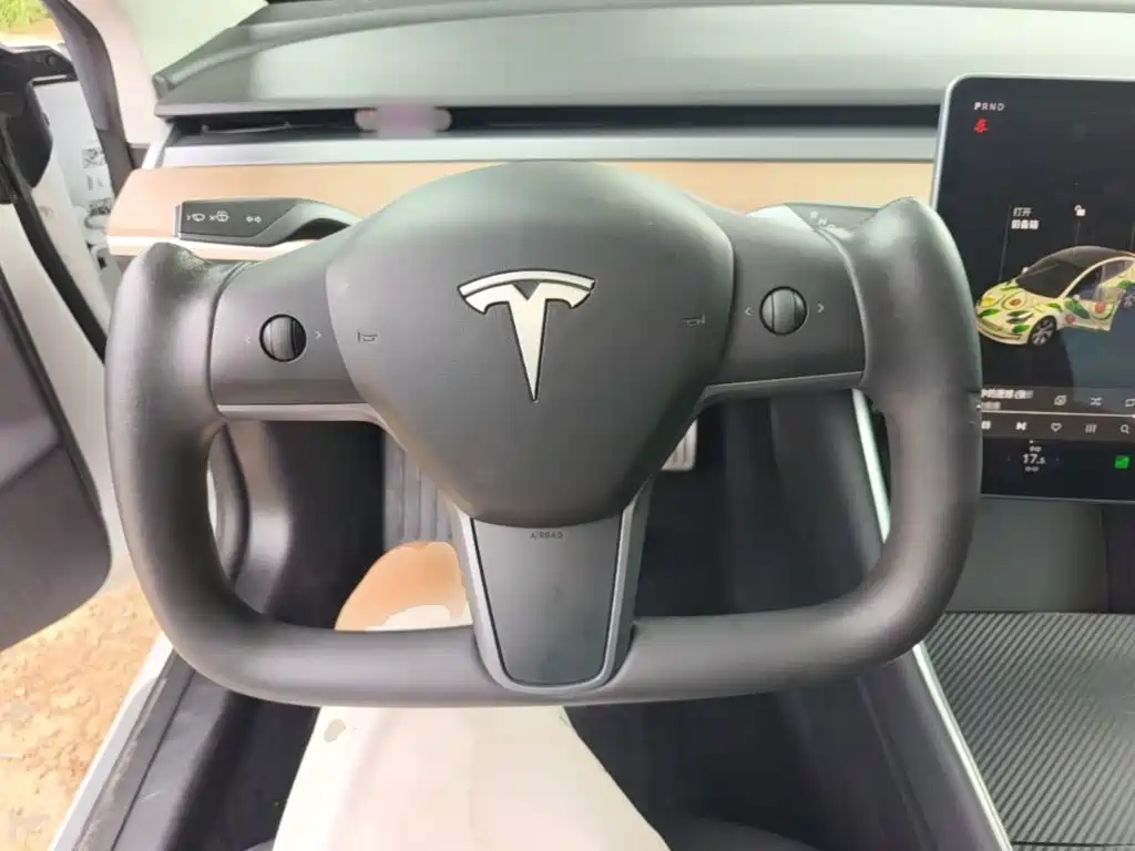 Tesla Model 3 2019 — фото 11