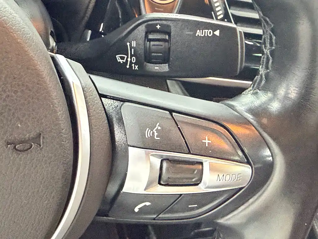 BMW 1 Series 2022 — фото 13