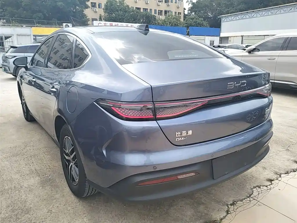 BYD Seal 05 DM-i 2025 — фото 5